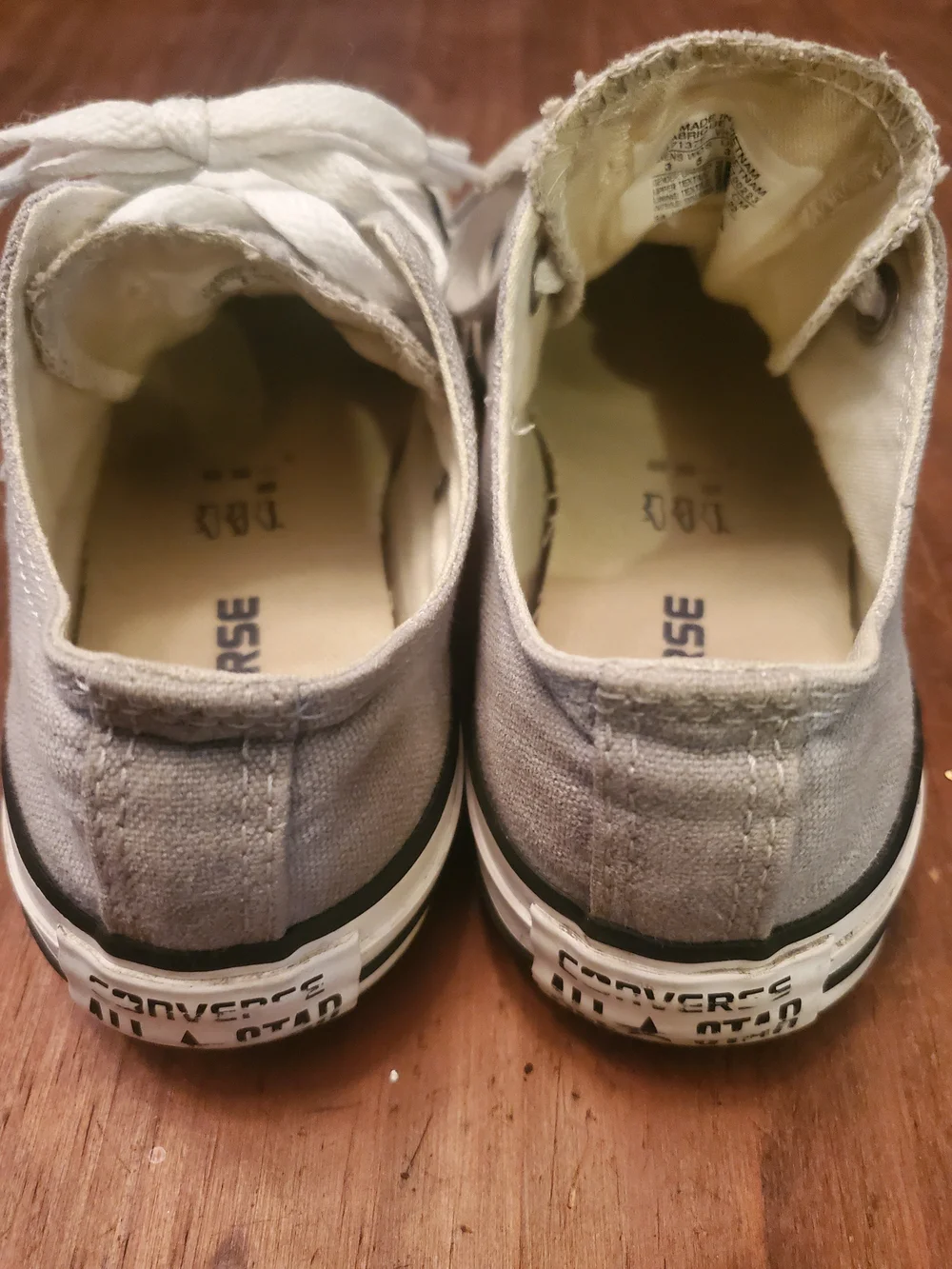 Converse Low Top Sneakers in Gray and White